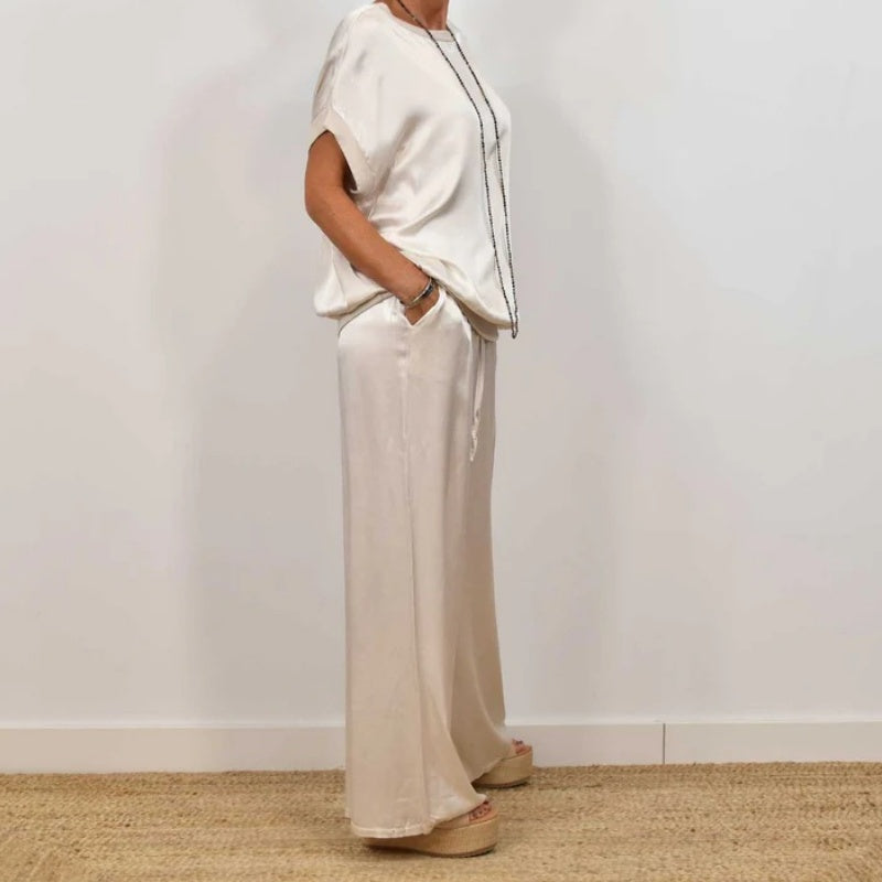 Bia | Satinbluse mit kurzen Ärmeln