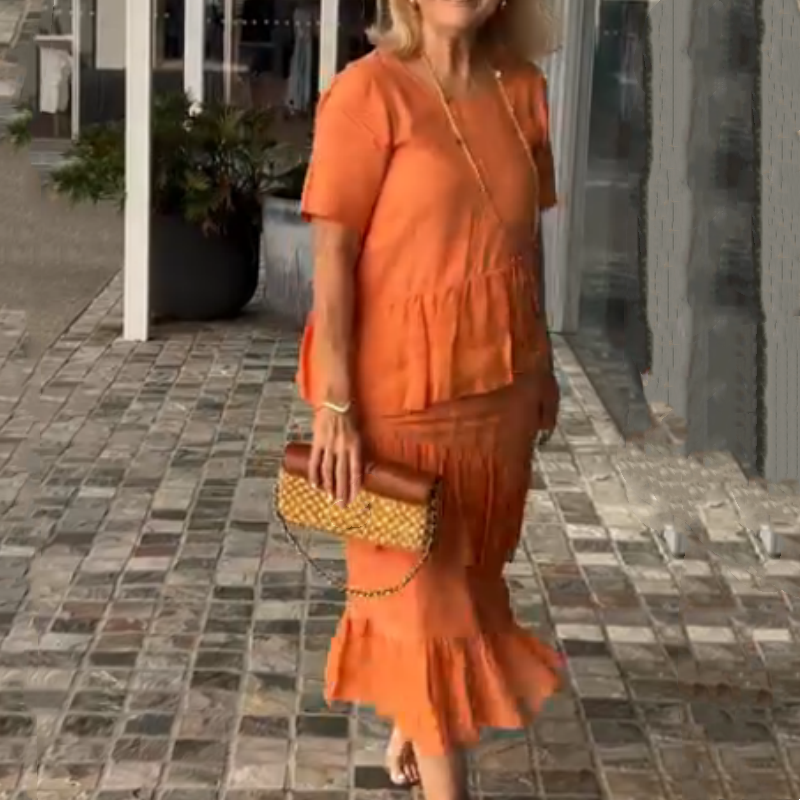 Maddison | Damen plissiertes Kleid mit Rundhalsausschnitt