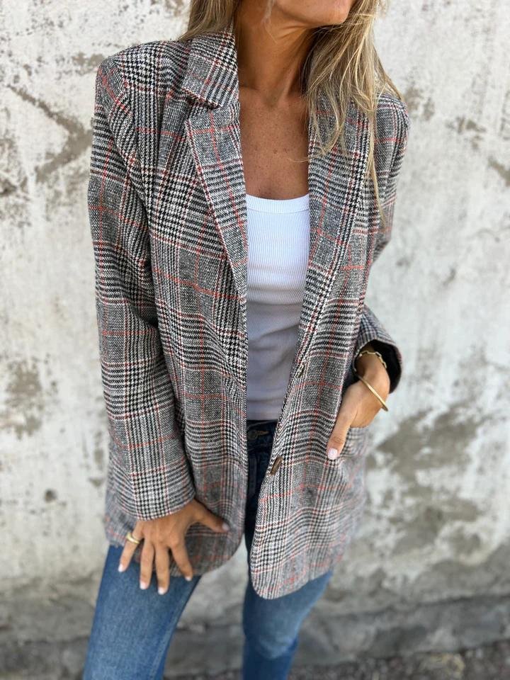 Clara | Lässiger karierter Blazer mit Revers