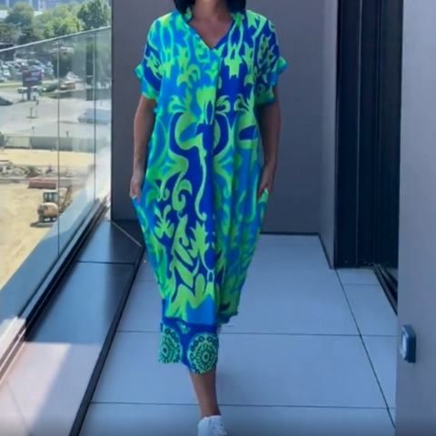 Katherine | Lässiges, elegantes, bedrucktes Kleid mit V-Ausschnitt für Damen