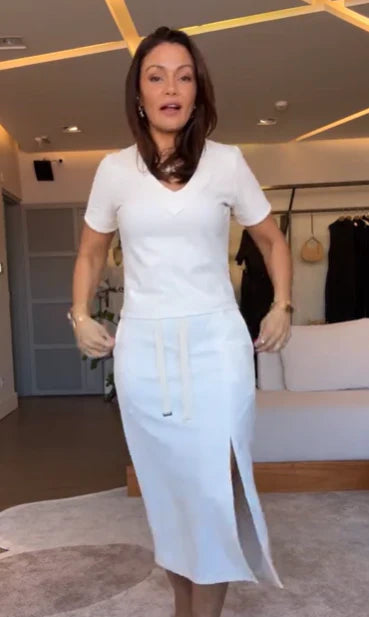 Pierce | Damen V-Ausschnitt T-Shirt und Midirock-Set