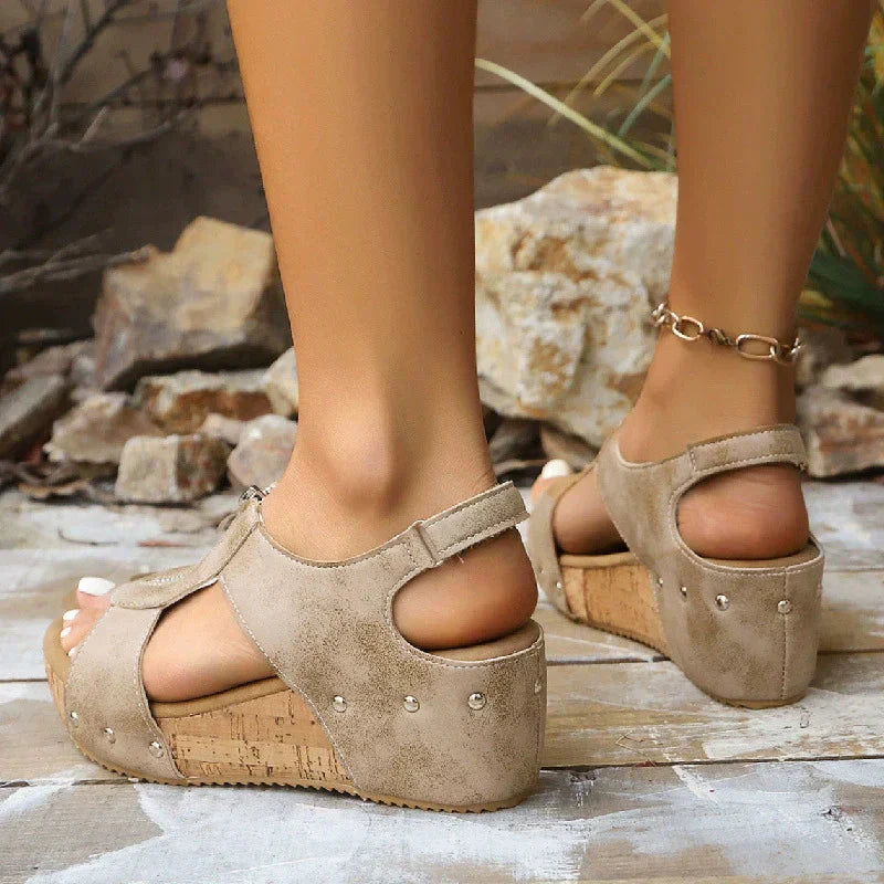 Barbara | Trendige Keilabsatz-Sandalen mit offener Zehe für Damen