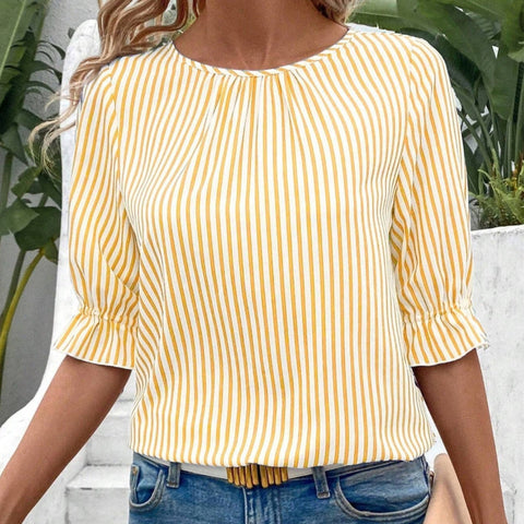 Izaiah | Schickes gestreiftes Top mit Knopfakzenten auf der Rückseite