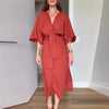 Connie | Elegantes Damenkleid mit Taillenschnürung und seitlichem Schlitz und V-Ausschnitt
