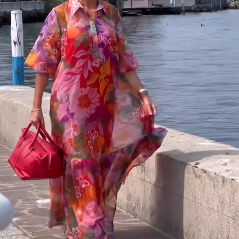 Rasey | Rotes Chiffonkleid mit Blumenmuster