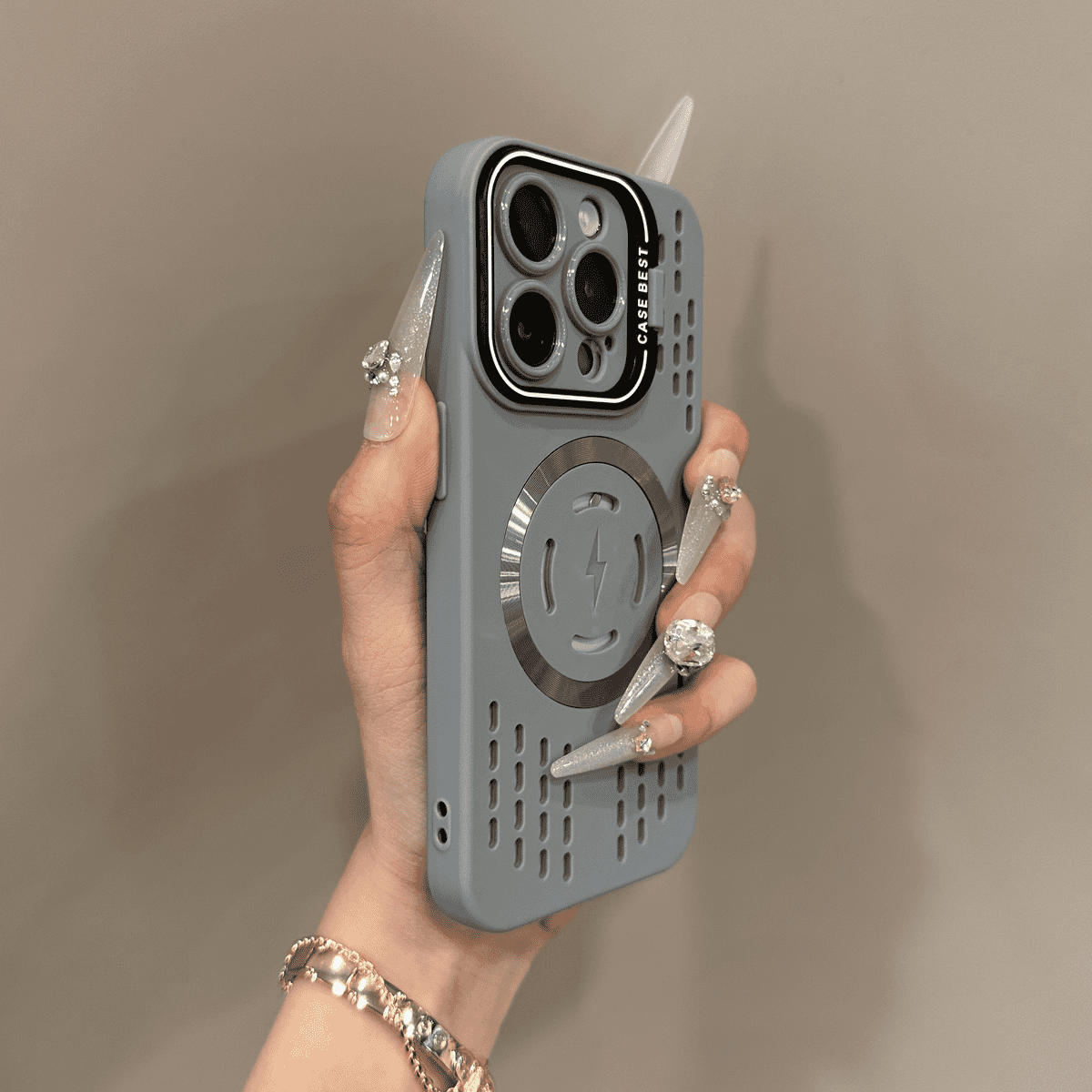 Tina | Weiche Silikon-Sicherheitsschutzhülle mit blitzschneller magnetischer Ladehülle für das