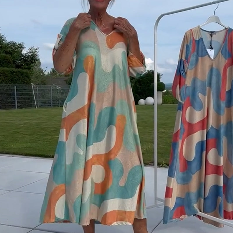 Sienna | Bedrucktes Damenkleid mit V-Ausschnitt für den Schrank