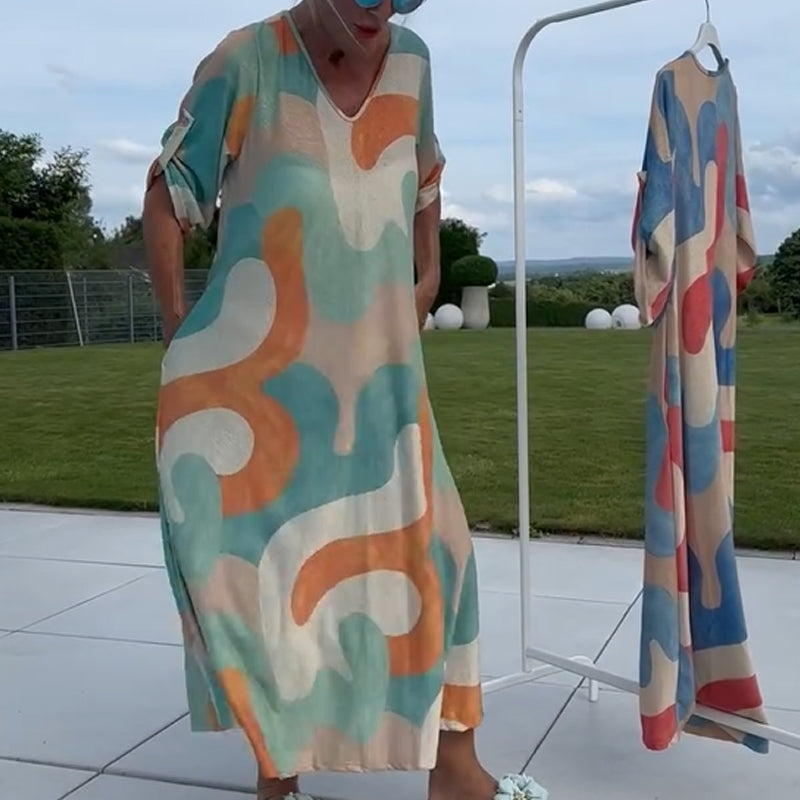 Sienna | Bedrucktes Damenkleid mit V-Ausschnitt für den Schrank