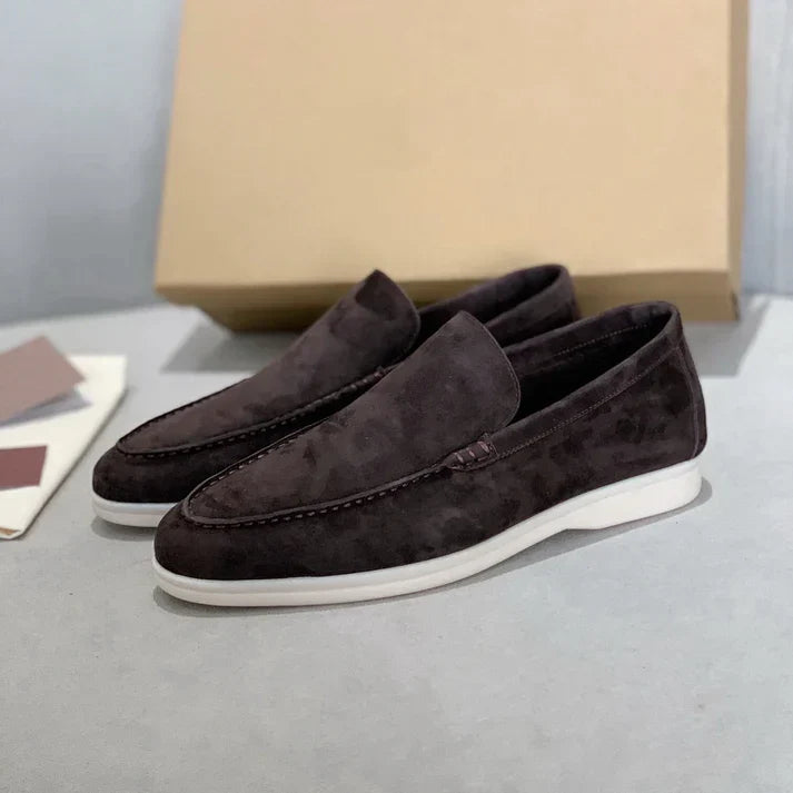 Clark | Slip-On Freizeitschuhe mit Kontrastsohle für Männer
